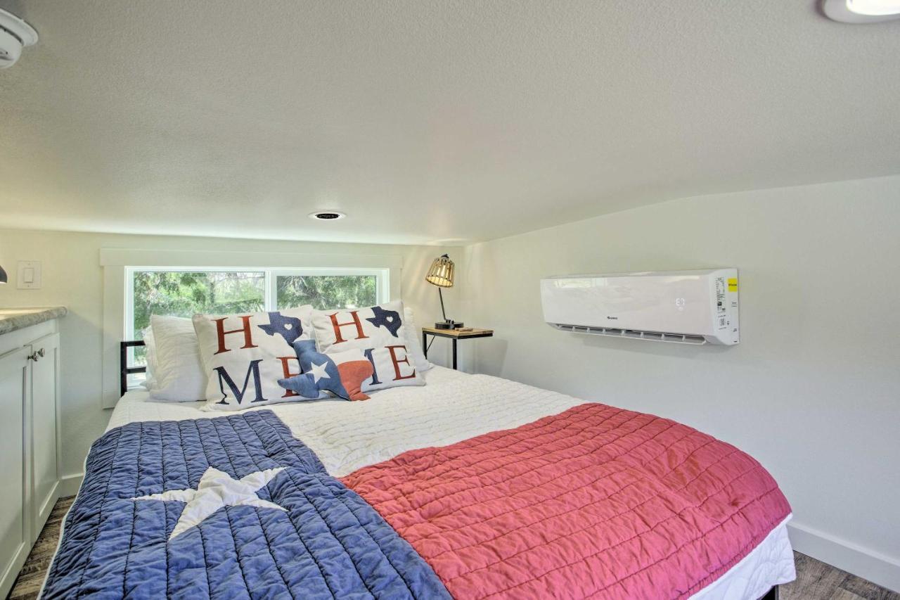 Cozy Mckinney Tiny Home With Porch And Fire Pit! المظهر الخارجي الصورة