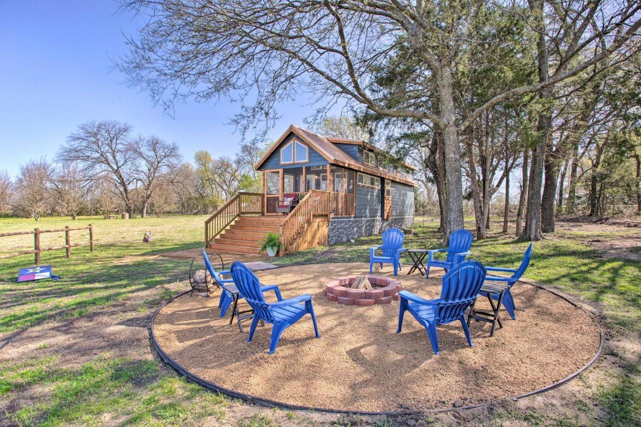 Cozy Mckinney Tiny Home With Porch And Fire Pit! المظهر الخارجي الصورة